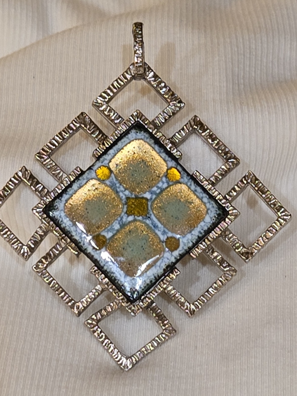 Vintage 1974 Avon A Bit of Pizzazz Enamel Pendant/Mod Geometric Brooch